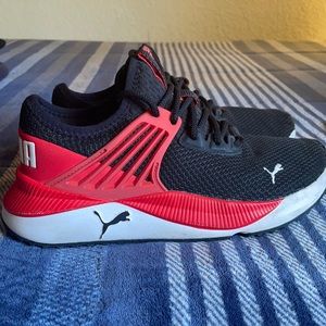 Boys PUMA, black/red/white, sneakers size 5